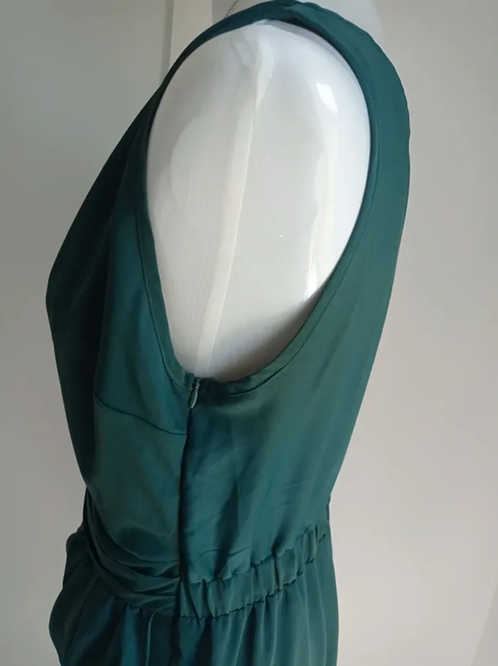 Robe habillée vert canard avec drapé devant et épaule dénudée T.M neuf avec étiquette Cupshe - photo numéro 3