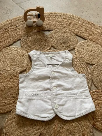 Gilet sans manches / boléro 6 mois
