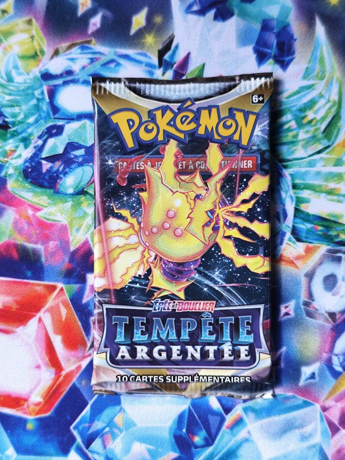 Booster tempête argentée EB12 Regieleki