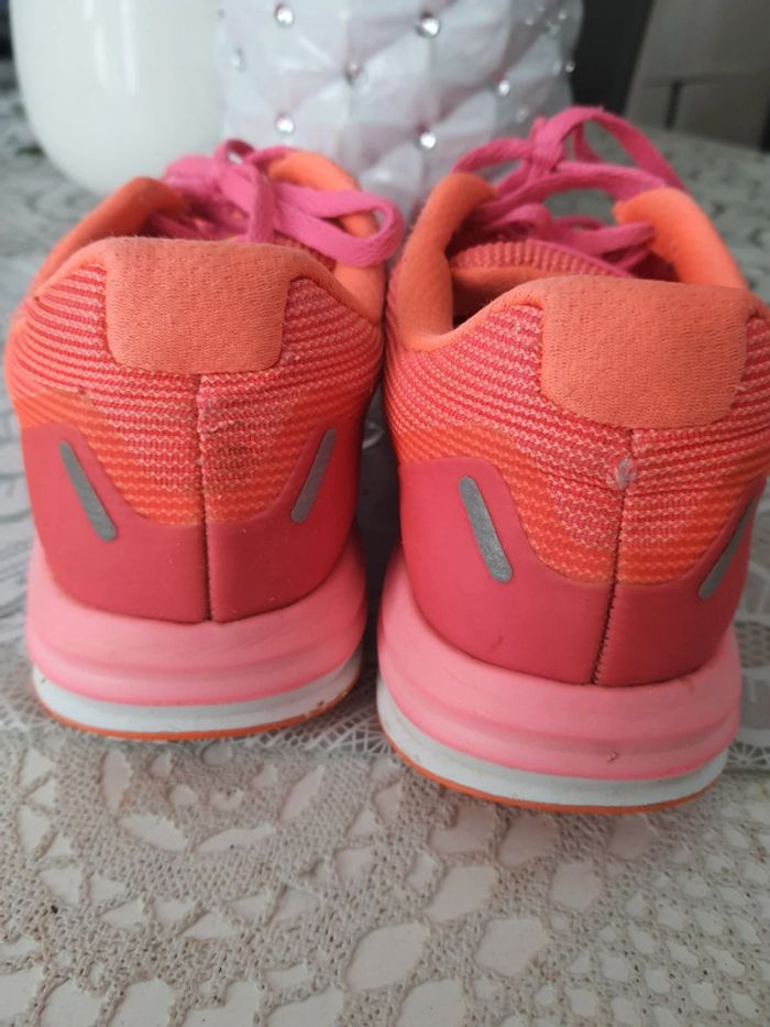 Basket Nike pointure 36 - photo numéro 3