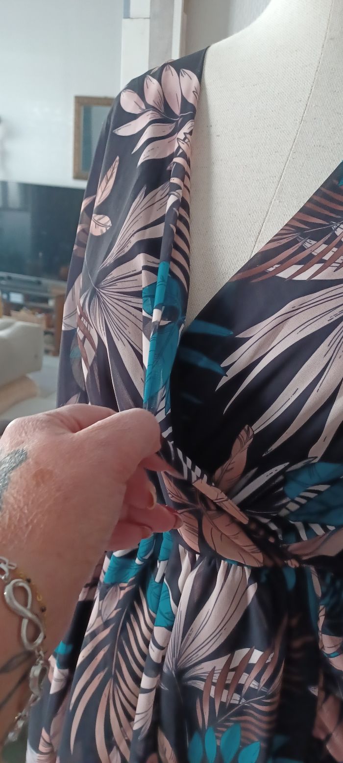 Très jolie robe femme T U - photo numéro 6