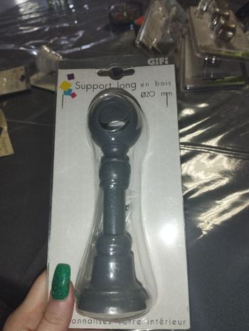 Embout tringle a rideau