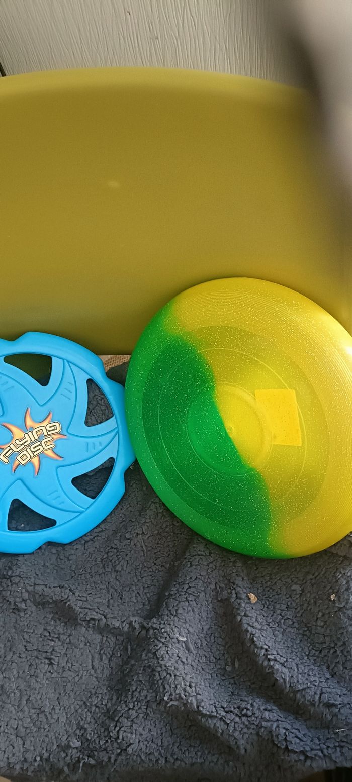 Lot de frisbees - photo numéro 5