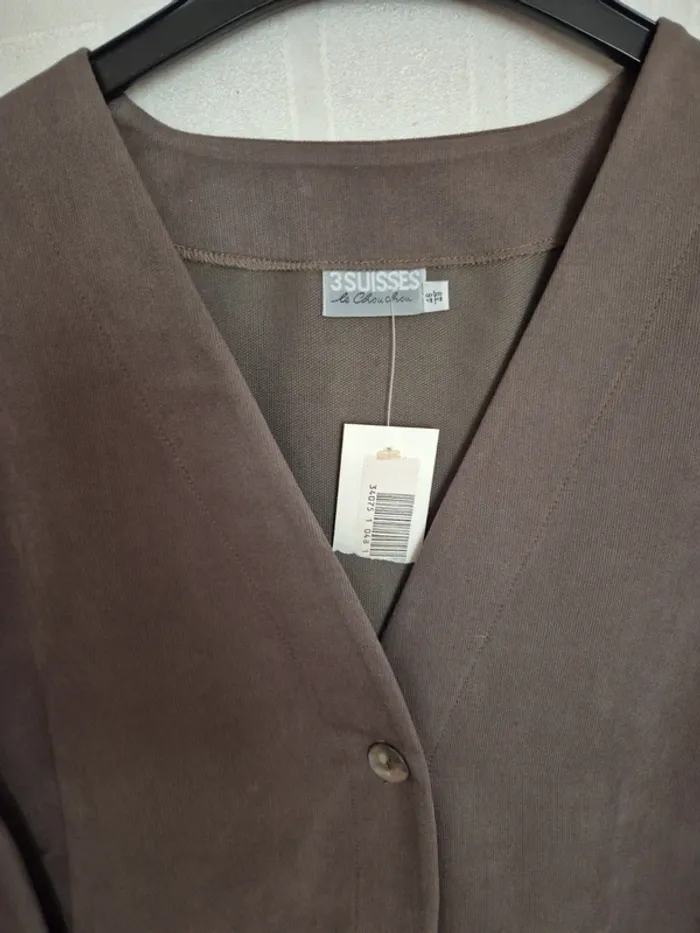 veste neuve taille 46-48 - photo numéro 2