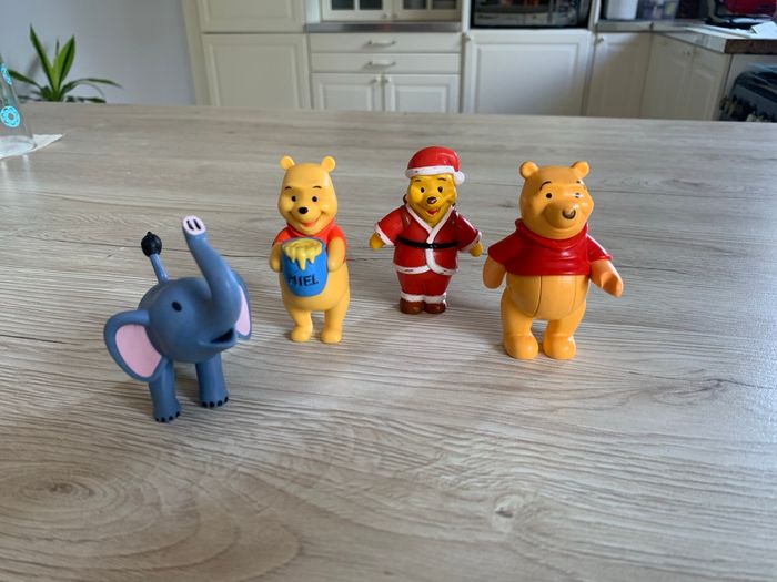 Figurines Disney 4 personnages  3 Winnie l'ourson et 1 éléphant - photo numéro 2
