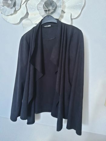 Veste légère hyper classe  comme neuve T42/44