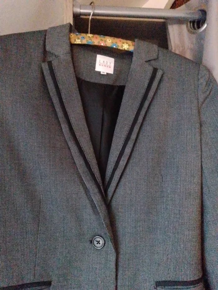 Veste tailleur - photo numéro 5