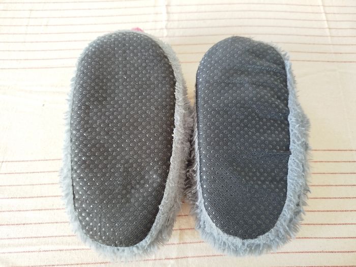 Chaussons ou pantoufles pointure 26-27 - photo numéro 7