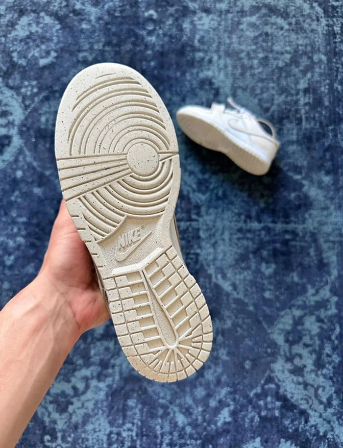 Nike Dunk Low Just Do It "White Phantom" - photo numéro 5