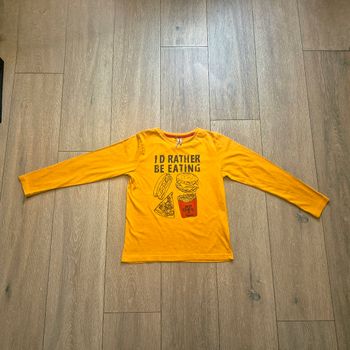 Maillot manche longue couleur moutarde. Garçon 10 ans. Marque Orchestra