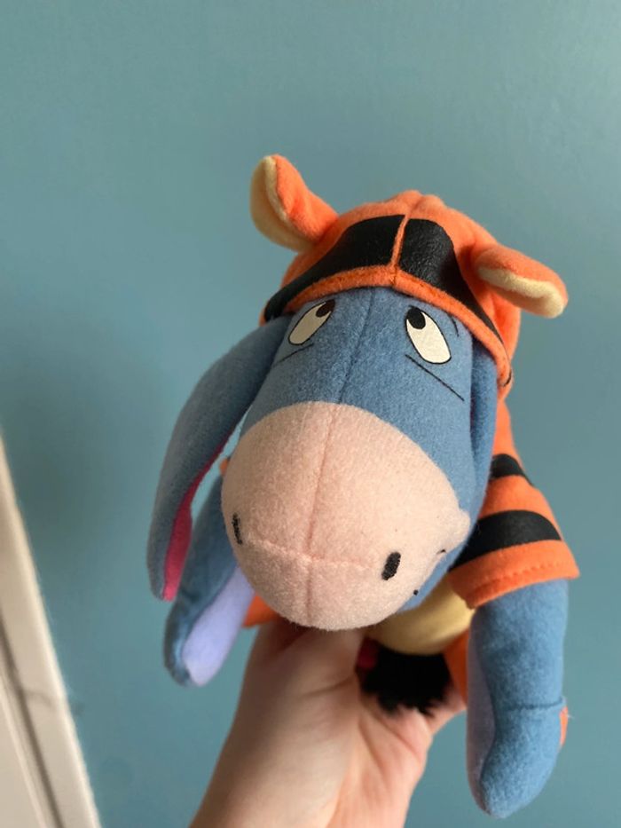 Peluche bouriquet Disney déguisée en tigrou - photo numéro 3
