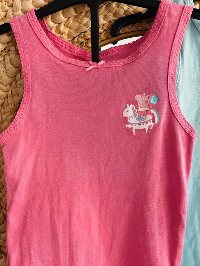Lot t-shirts / débardeur Peppa PiG 5/6 ans - photo numéro 2