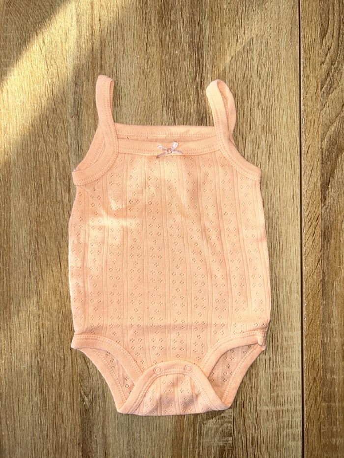 Lot 3 bodys 6 mois - photo numéro 4