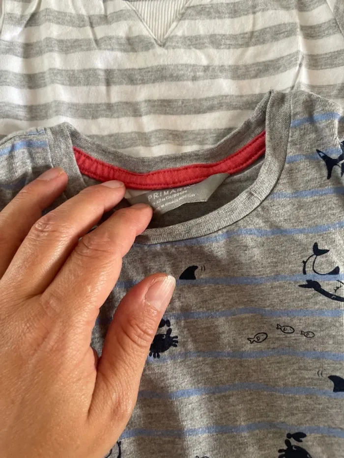 Lot 8 t-shirt 12 mois - photo numéro 5