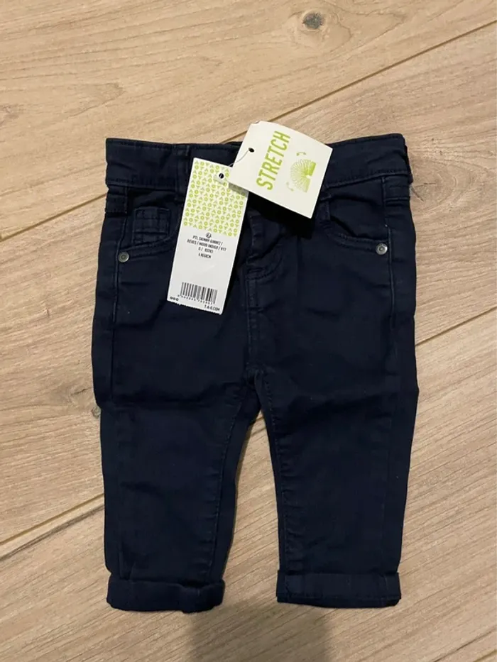Pantalon stretch Tape à l'œil neuf taille 6 mois