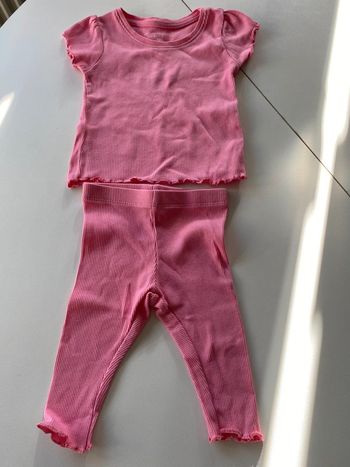 Ensemble tee shirt + legging