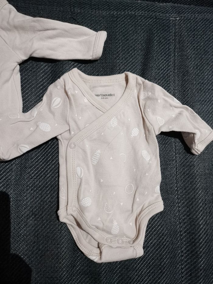 Lot bodies naissance Vertbaudet - photo numéro 2