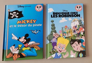 Lot de 2 livres disney mickey et le trésor du pirate eh bienvenue chez les robinson