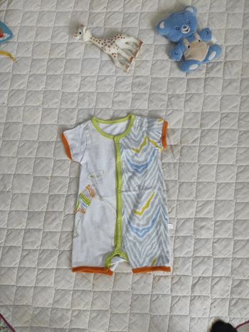 Barboteuse combinaison short zèbre