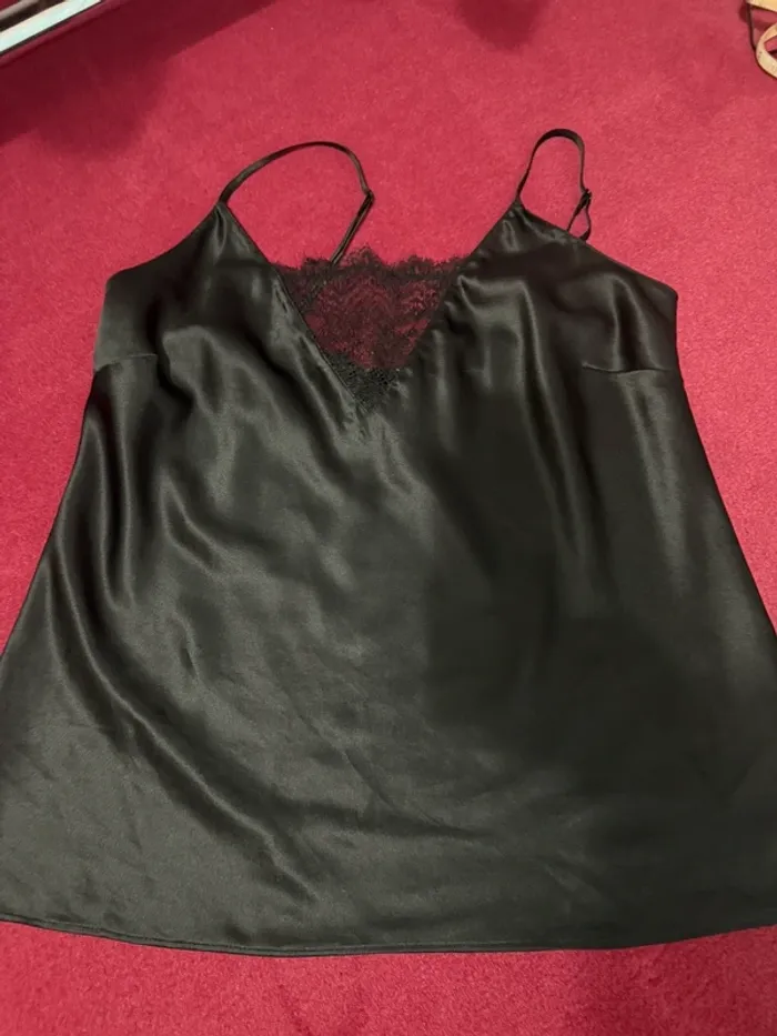 Lot de 2 tops identiques noir blanc Darjeeling 42 satin - photo numéro 2