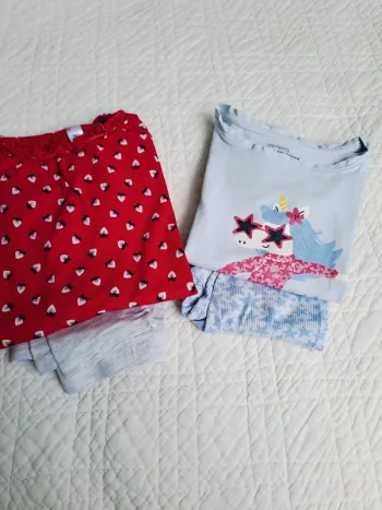 1 Pyjama Okaïdi  et 1 DPAM 3 ans