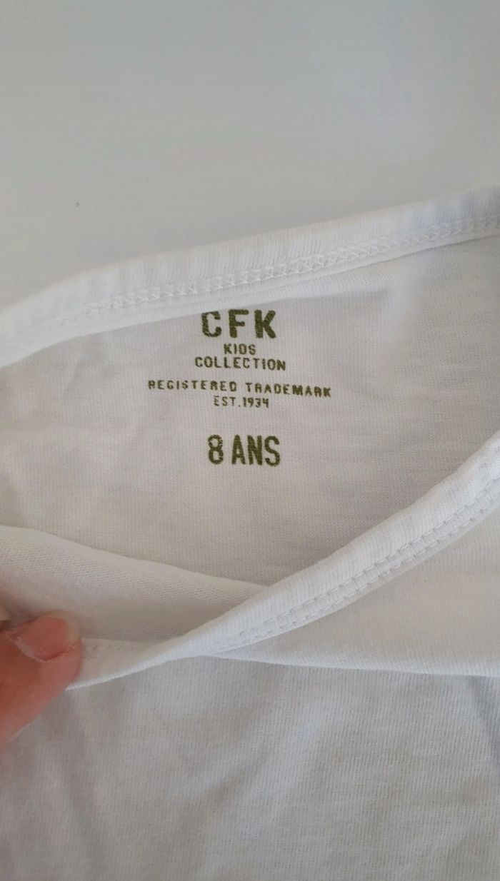 T shirt en 8 ans - photo numéro 3