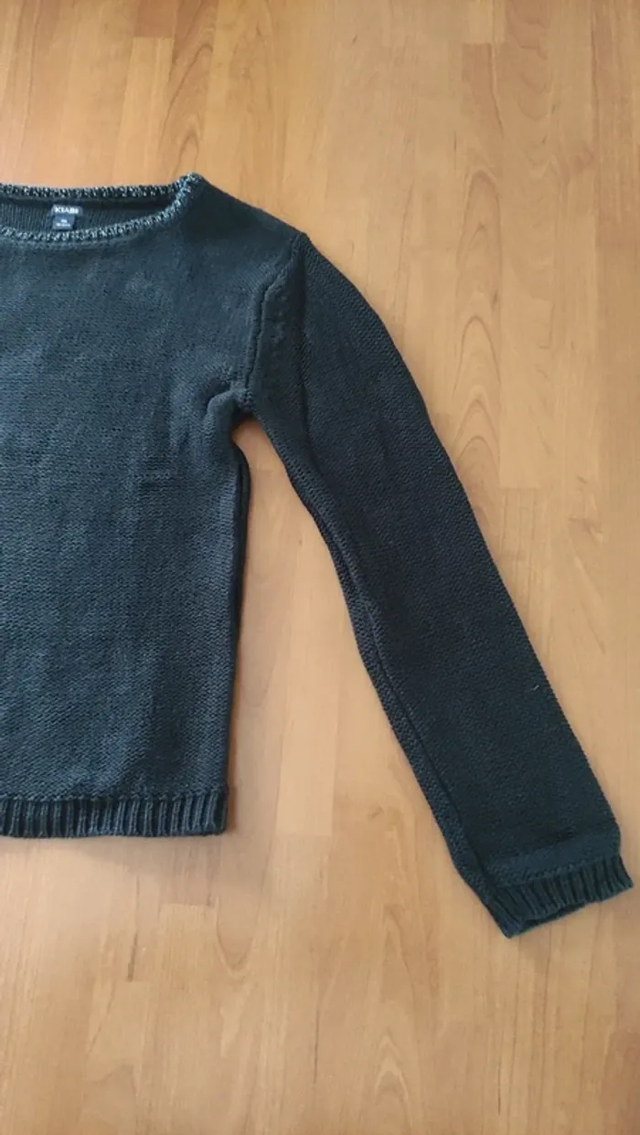 Pull noir manches longues Kiabi taille 8 ans - photo numéro 2