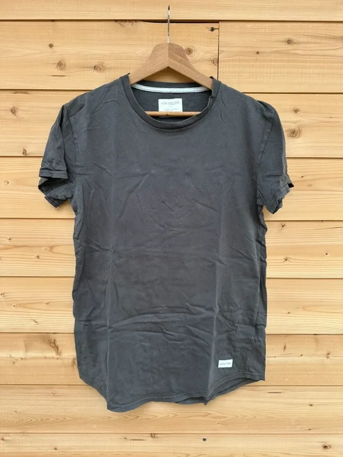 T shirt gris foncé