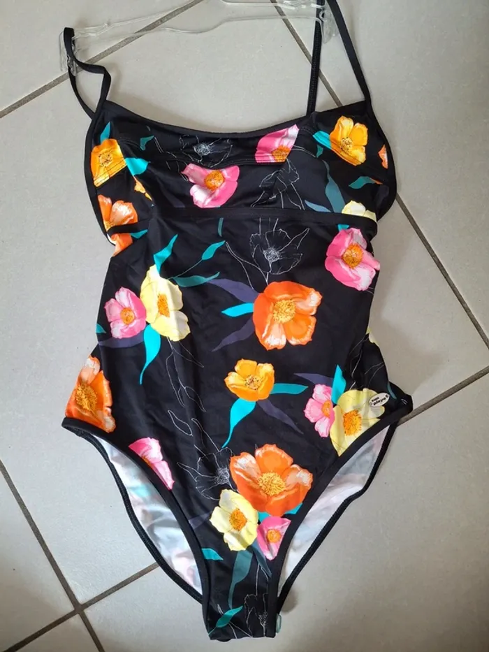 Maillot de bain une pièce femme S Neuf