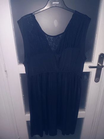 Robe noire Taille 52