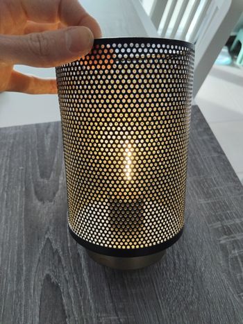 Lampe à poser à piles neuve