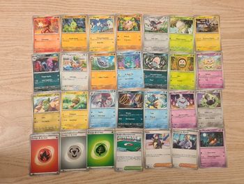 Lot de 28 Cartes Pokemon