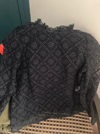 Blouse dentelle églantine sézane