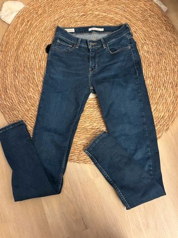 Jean Levi’s 710