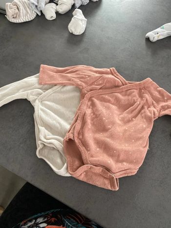 Lot 2 body kiabi