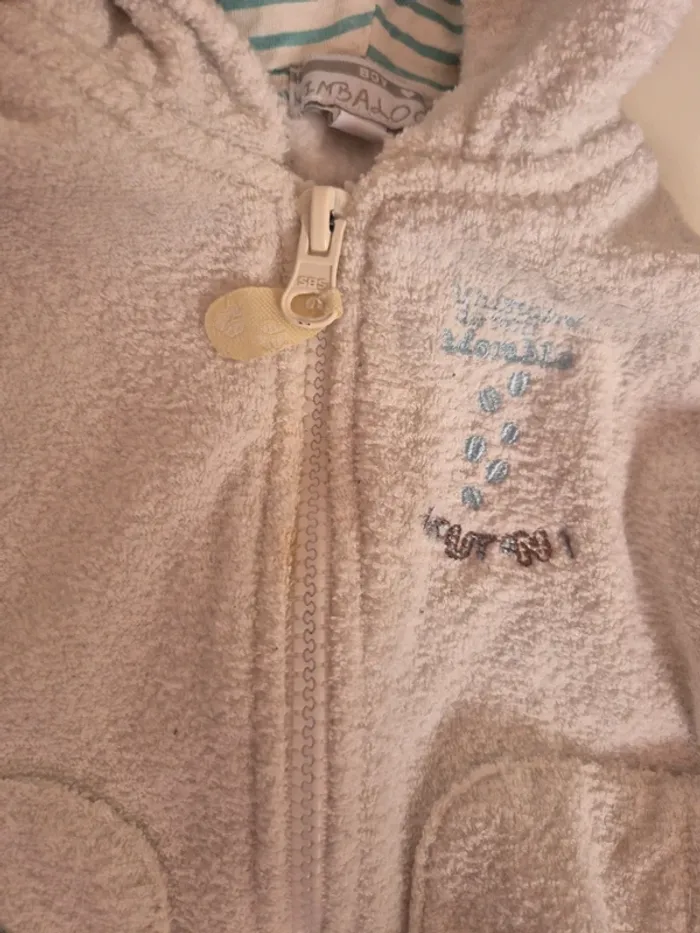 Gilet à capuche 1 mois - photo numéro 2