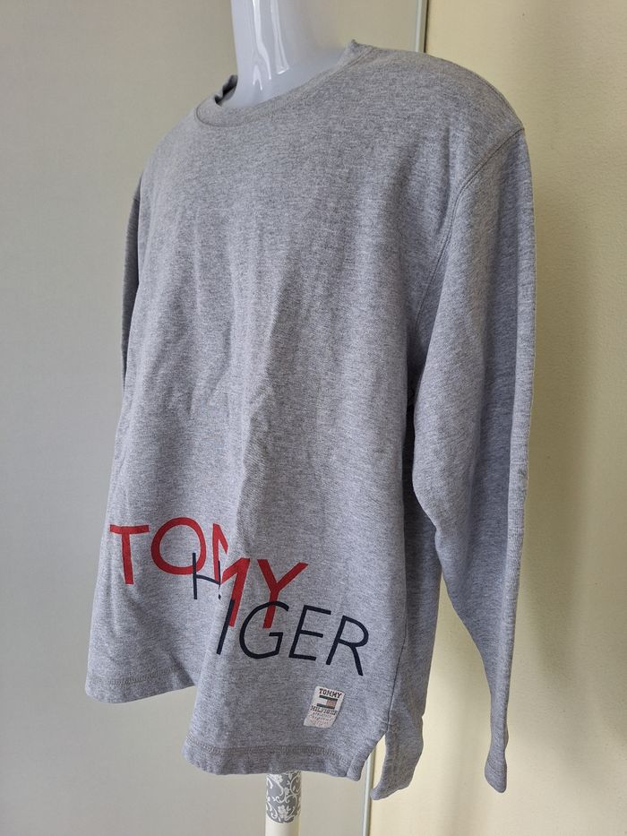 Pull sweat taille L Tommy Hilfiger - photo numéro 2