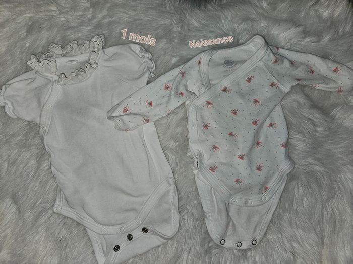 Body Petit Bateau - taille naissance (50 cm) et 1 mois (54 cm)