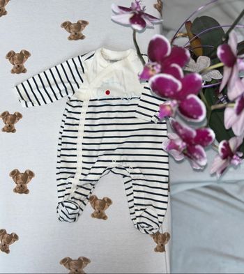 Pyjama léger taille 1 mois