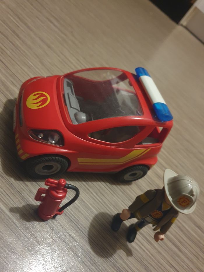 Voiture playmobil - photo numéro 2