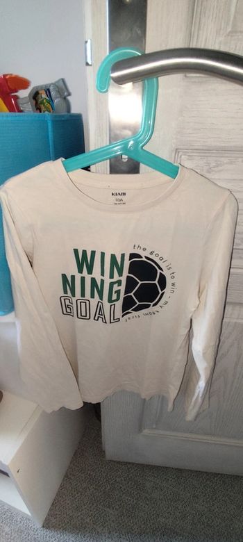 t shirt blanc crème ballon foot Kiabi