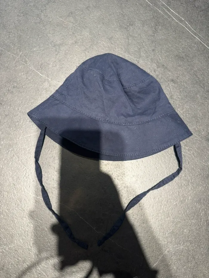 Bob H&M bleu marine 0-2m