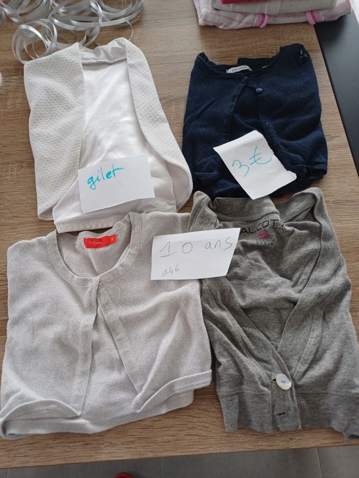 Lot gilet 10 ans