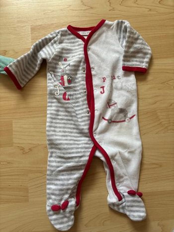 Lot pyjama 3 mois - photo numéro 5