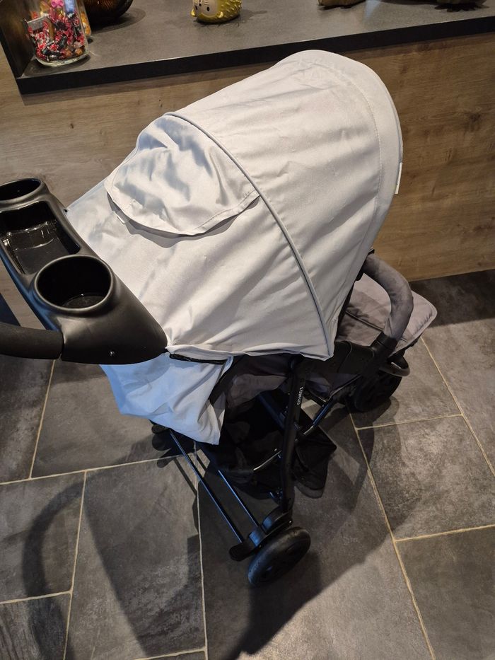 Poussette - photo numéro 2