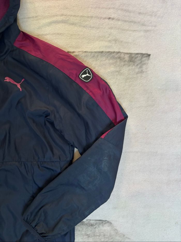Veste d’extérieur Streetwear Puma unisexe taille S bleu marine et bande rose/violette - photo numéro 2