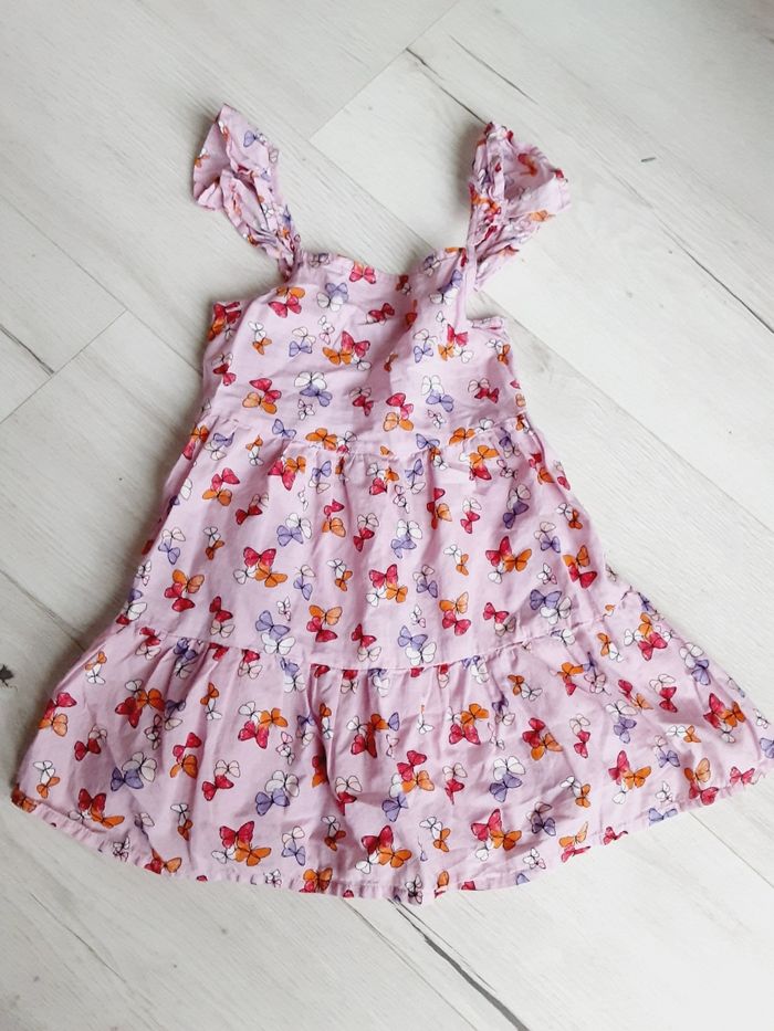 Vêtement bébé fille robe bretelles rose à papillons Primark 4 ans