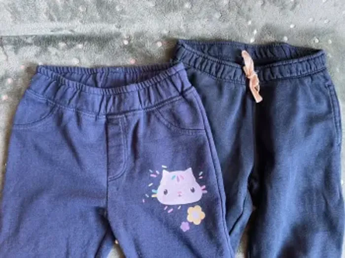 Lot Joggings fille