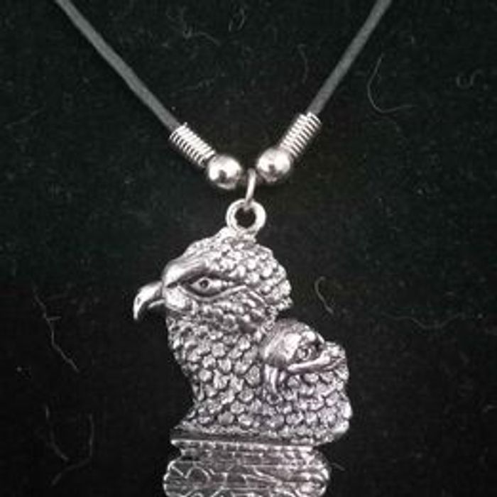 Collier avec pendentif 2 têtes d'aigles - photo numéro 3