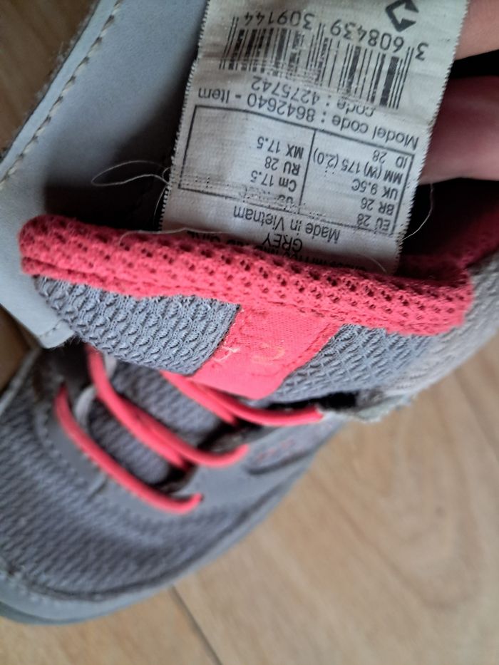 Chaussures de randonnée 28 - photo numéro 6